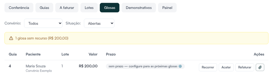 Aba Glosas com uma glosa sem recurso e as ações Recorrer, Acatar e Refaturar (dados fictícios)